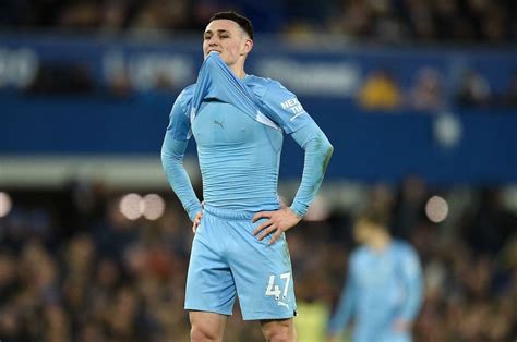 man city phil foden injury update